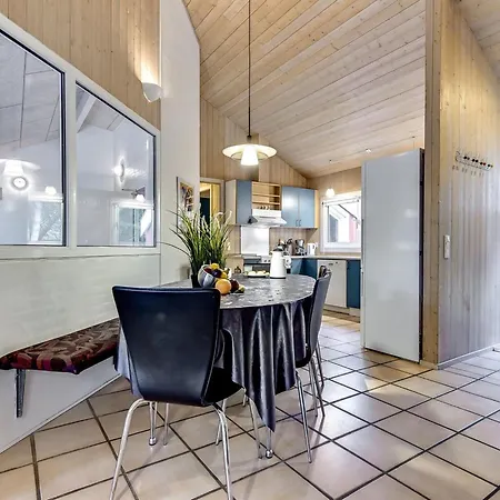 Vakantiehuis Luciane - 2-5km From The Sea By Interhome *