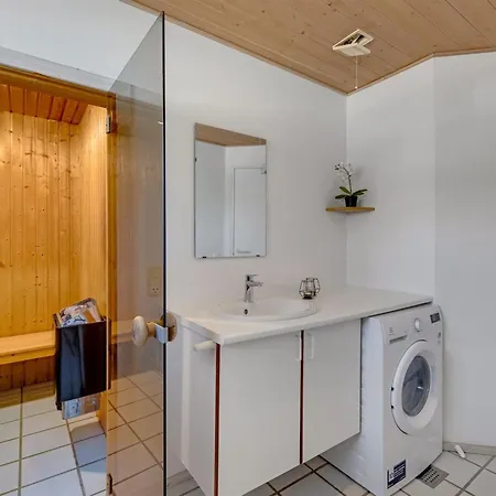 Luciane - 2-5km From The Sea By Interhome *