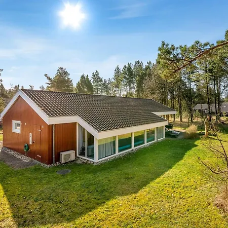 Luciane - 2-5km From The Sea By Interhome